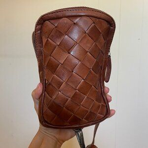 Vilenca Holland Leather Cross Body Pouch